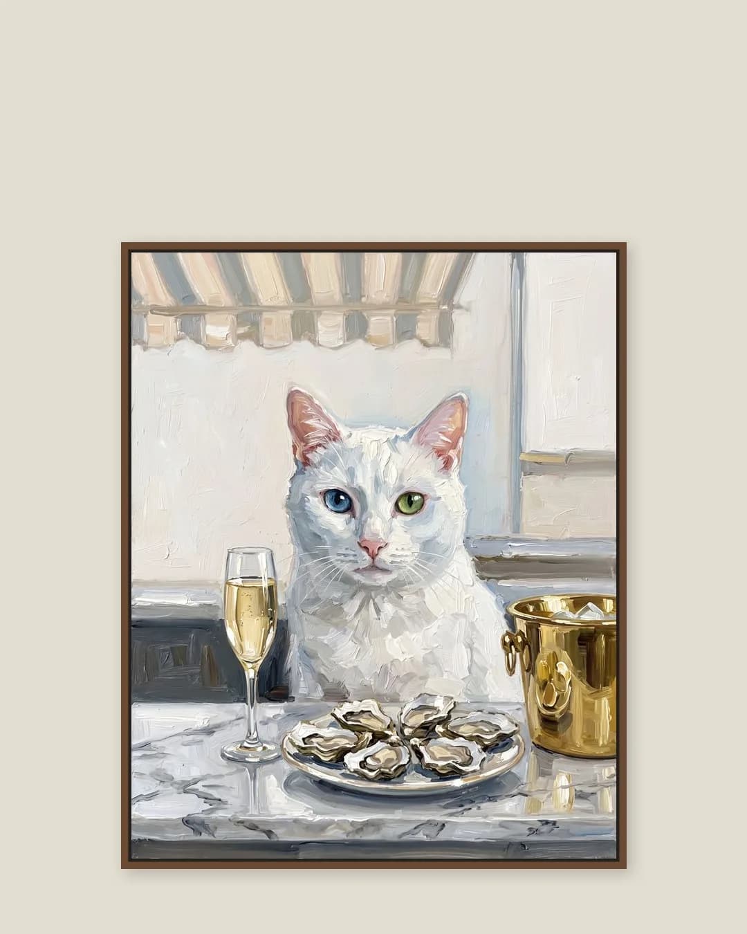Une toile encadrée brune de Duo, un chat blanc, dans le style Perle et bulles.