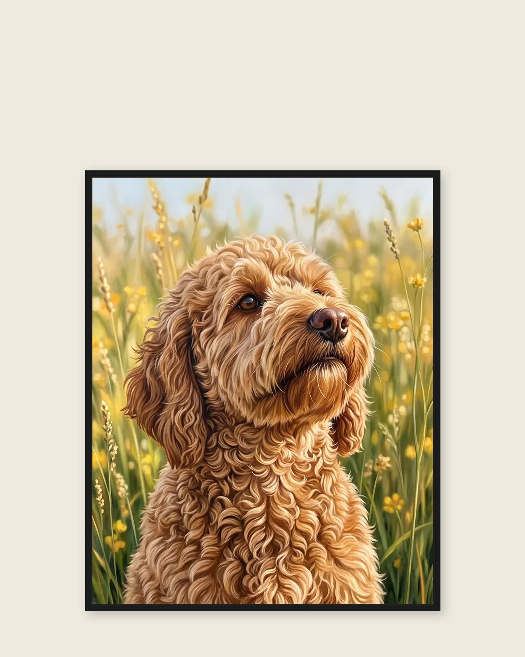 Une toile encadrée noire de Teddy, un goldendoodle, dans le style Vers le ciel.